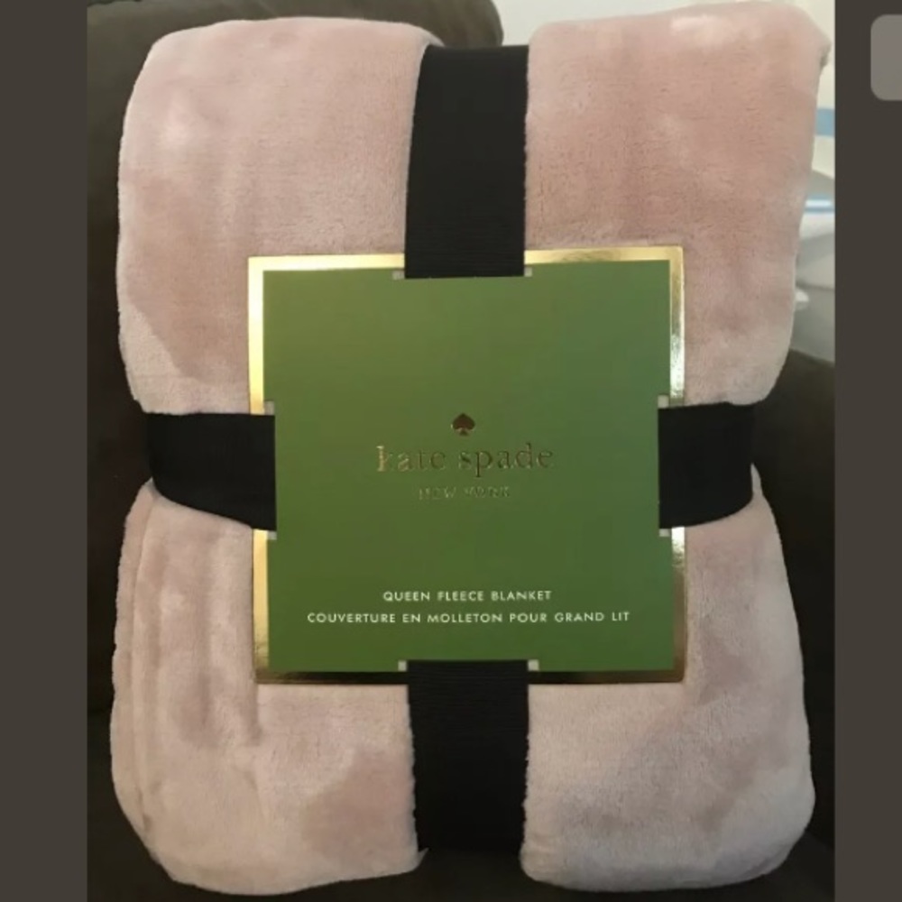 KATE SPADE QUEEN FLEECE BLANKET LIGHT PINK BLUSH